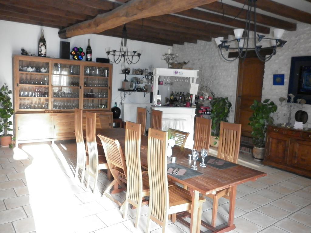 Hôtel La Chartreuse à Poilly-sur-Tholon Extérieur photo